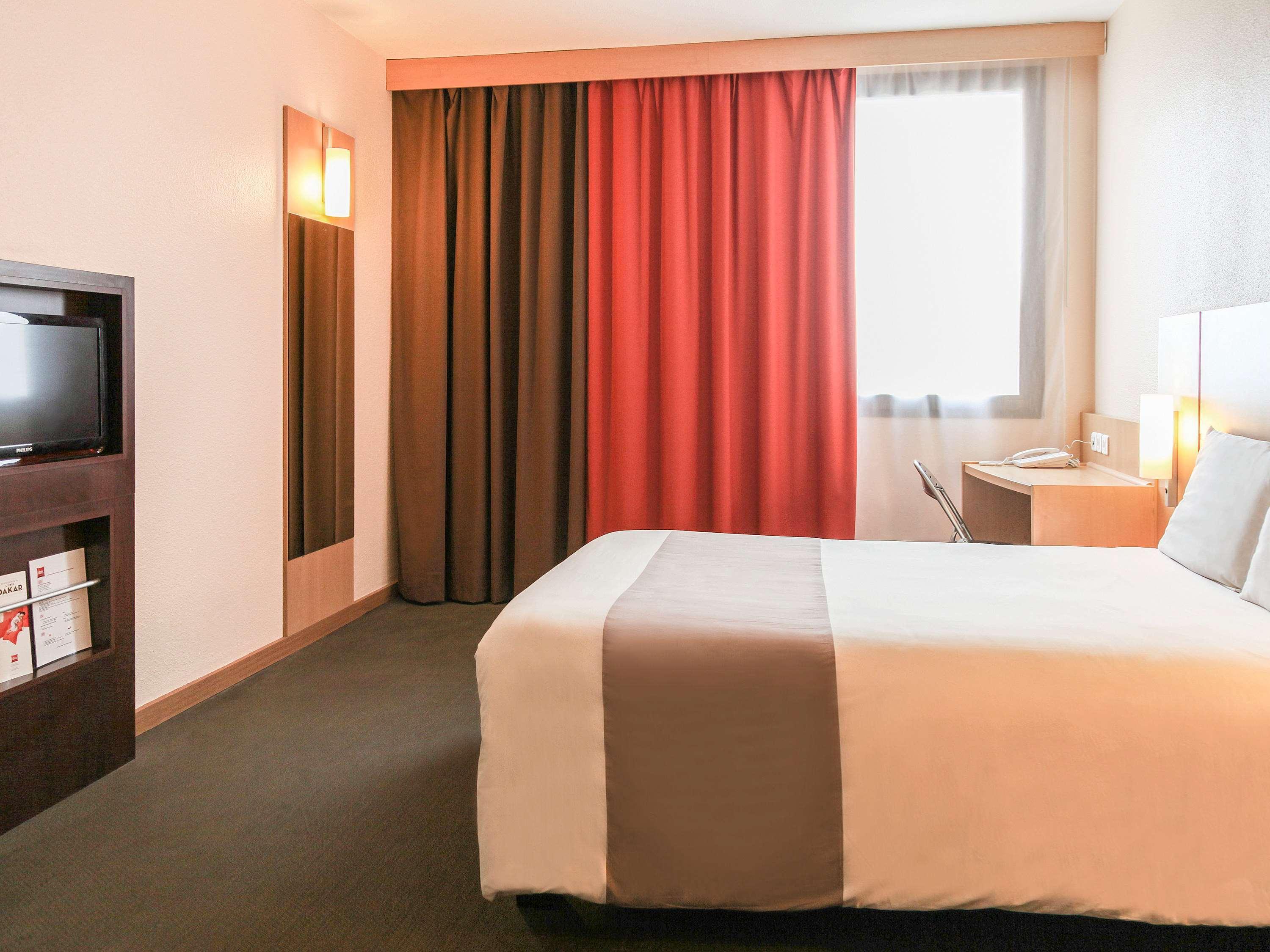 Отель Ibis Styles Дакар Экстерьер фото